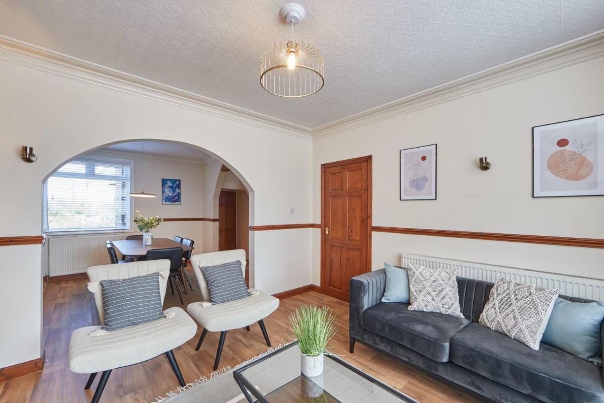 Blue Sky 3 Bedroom Cottage Whitby Exterior photo