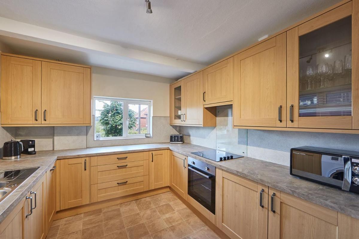 Blue Sky 3 Bedroom Cottage Whitby Exterior photo