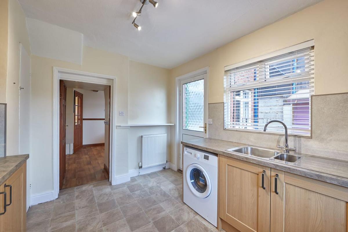 Blue Sky 3 Bedroom Cottage Whitby Exterior photo